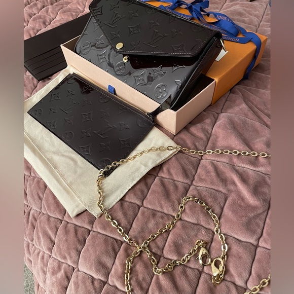 Louis Vuitton - Amarante Felicie Pochette - Embossed Monogram Vernis | Giftable! - Picture 5 of 12